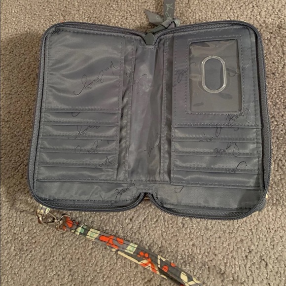 Vera Bradley Wristlet - Picture 4 of 5